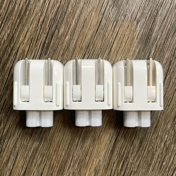 Apple AC Plug Wall Adapter Duckhead 2.5A 125V - 607-8083 JET Nihon Well Shin - Picture 1 of 3